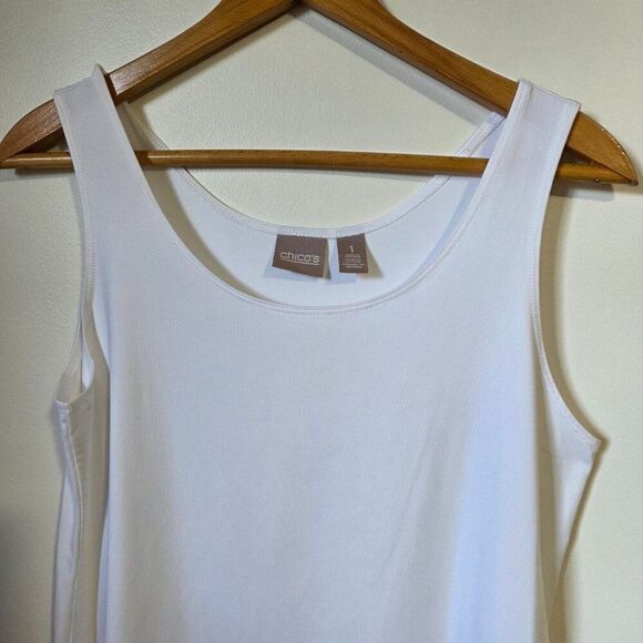EUC CHICO'S WHITE SCOOP NECK TANK TOP SIZE 1 / WOMENS MEDIUM - Picture 2 of 15